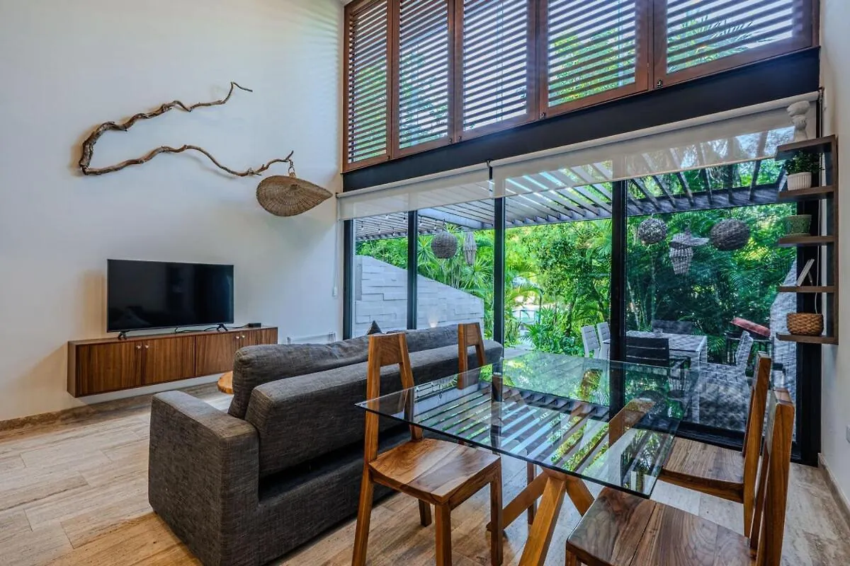 Lux Apt Awa Golf, Pool, Gym, Walkable ! بلايا ديل كارمن 0*,  المكسيك